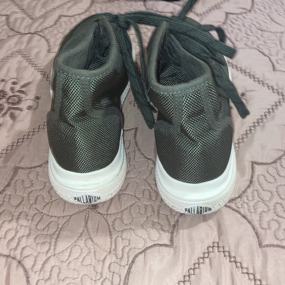 dark green palladium shoes/sneakers - Picture 3 of 10